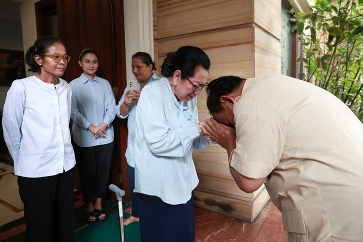 Prabowo Kunjungi Rumah Almarhum Jenderal Wismoyo Arismunandar Usai Ziarah ke Makam Orangtua