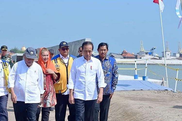 Tanggapan Tegas Jokowi Soal Wacana Pelaku Judi Online Jadi Penerima Bansos: Enggak Ada