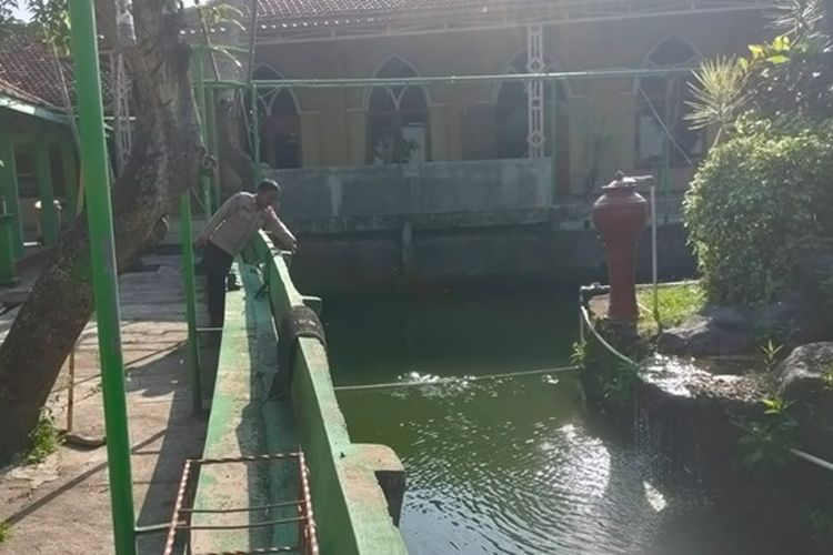 Diceburkan ke Kolam Saat Ulang Tahun, Ketua Osis SMA Cawas Klaten Tewas Diduga Terkena Setrum