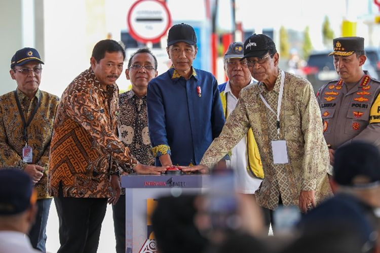 Jokowi Resmikan Ruas Tol Solo-Yogyakarta Seksi 1, Bisa Digunakan untuk Umum Mulai Malam Ini