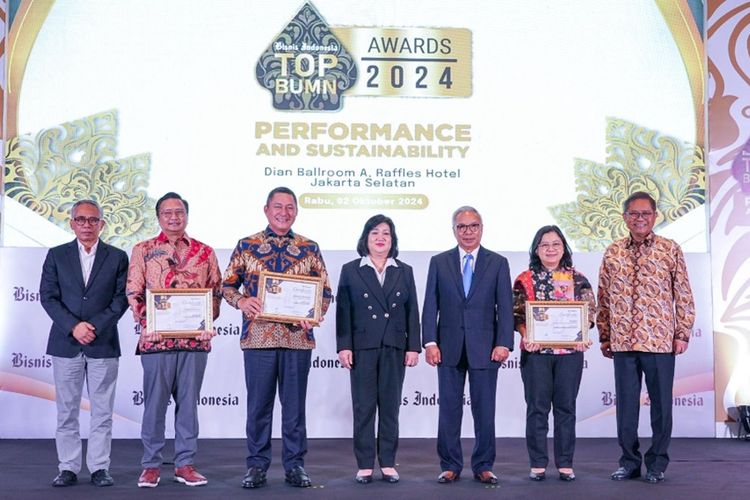 BRI Raih 3 Penghargaan Bergengsi TOP BUMN Awards 2024: Direktur Utama Sunarso Dinobatkan Sebagai Best CEO