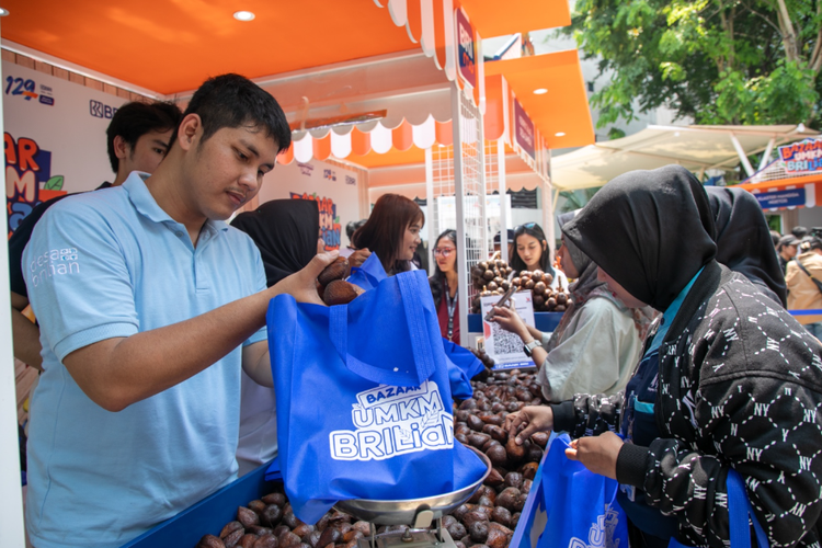 Melejit! BRI Sukses Berdayakan Bisnis Klaster Petani Salak Pondoh dari Kabupaten Karo