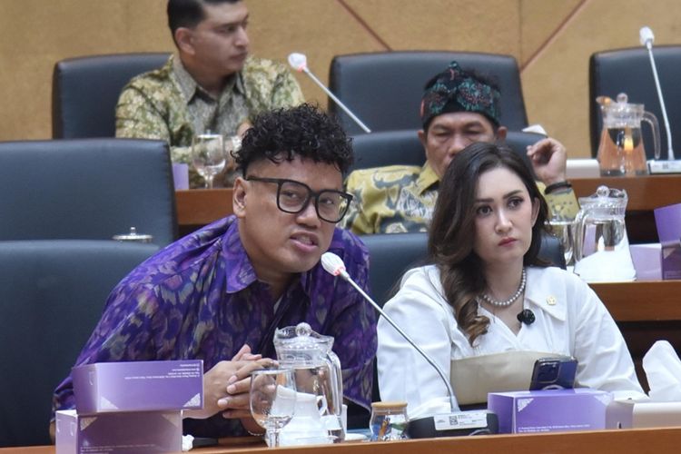 Maraknya Konten Kreator di Media Sosial Uji Laboratorium Skincare Bikin Uya Kuya Gerah: BPOM Harus Segera Panggil Orang-Orang Ini