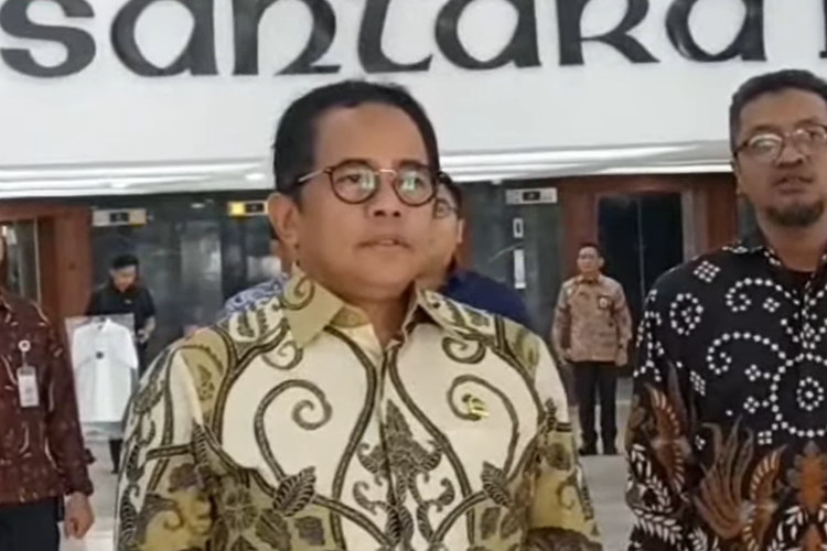 Momen Lagu Indonesia Raya Berkumandang di Lingkungan DPR RI: Seluruh Insan Berdiri dengan Sikap Sempurna