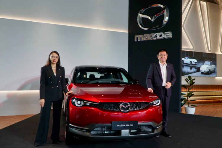 Mazda MX-30 Hadir di Pasar Mobil Listrik Indonesia dengan Pendekatan Berbeda: Usung Filosofi KODO Design yang Elegan