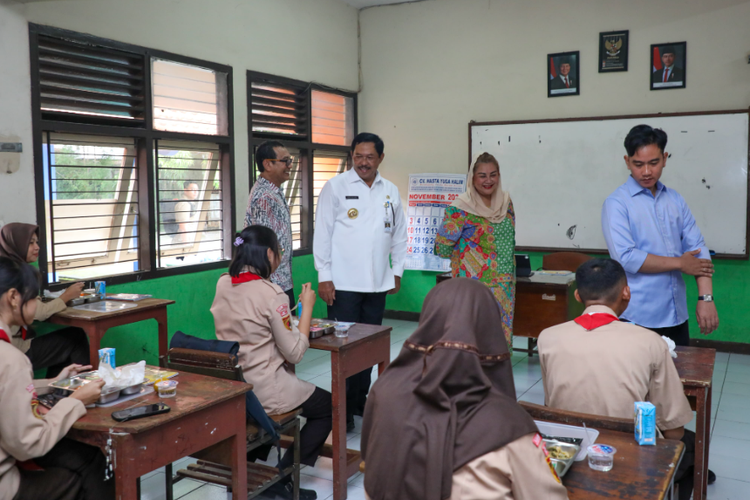 Program Makan Bergizi Gratis Didukung Penuh Pemprov Jateng, Siswa SMKN 7 Semarang: Uang Saku Utuh