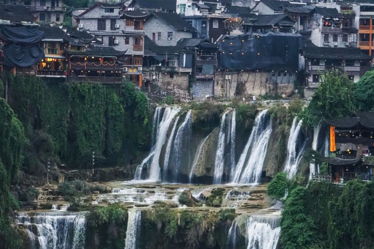 Mitos Shangri La, Kota Legendaris dengan Penduduk yang Harmonis di Atas Pegunungan Himalaya