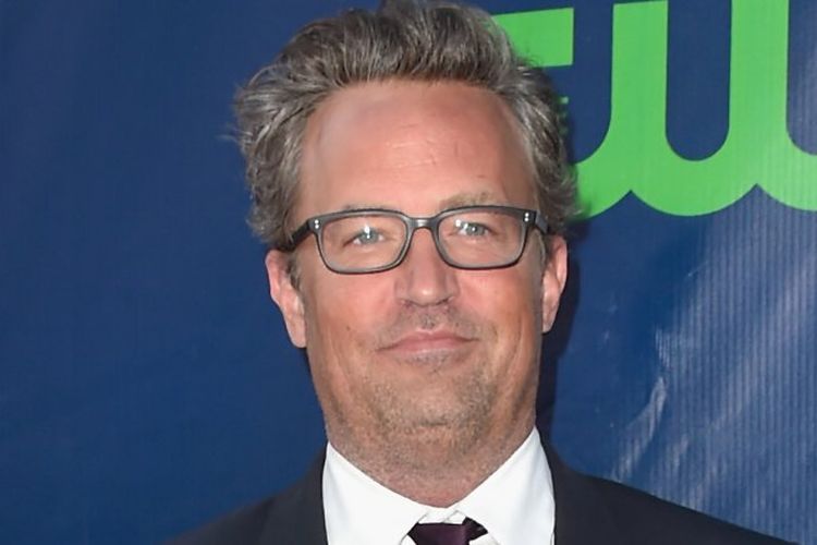 Matthew Perry Bintang Serial 'Friends' Meninggal Di Bak Kamar Mandi ...