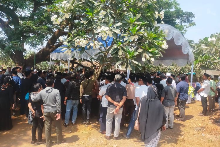 Pemakaman Pandji Tirtayasa, Benyamin Davnie: Beliau Tidak Pernah Marahi Anak Buah
