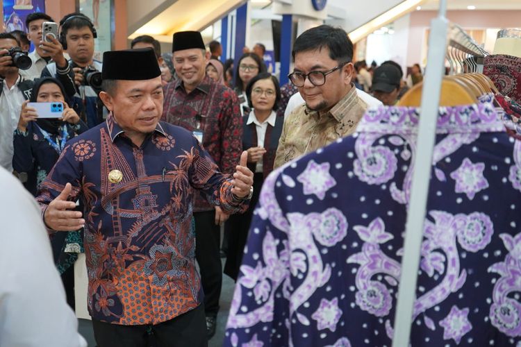 Buka Siginjai Fest 2026, Gubernur Al Haris Ajak Masyarakat Membumikan Ekonomi Syariah