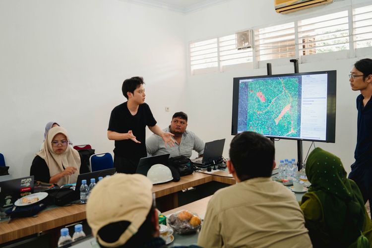 PTPN IV PalmCo Uji Pemanfaatan Satelit Jepang untuk Pantau Sawit Lebih Presisi