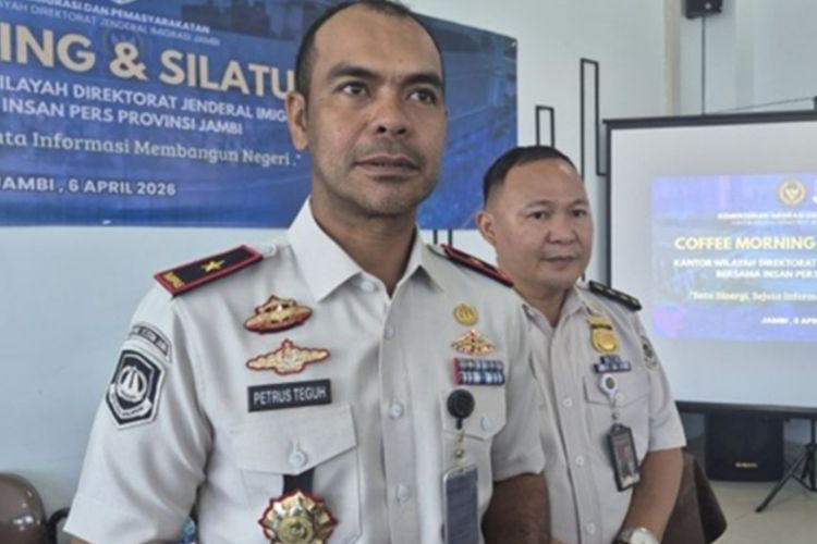 Kenal Lewat Aplikasi Kencan Daring, WNA Tiongkok Diamankan Imigrasi saat Datangi Perempuan di Tebo