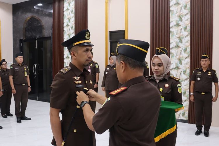 Tommy Detasatria Resmi Dilantik sebagai Kasipidum Kejari Muaro Jambi, Diminta Percepat Penyelesaian Perkara