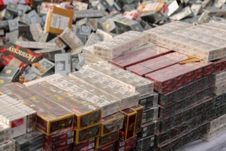 Bea Cukai Jambi Bongkar Gudang Rokok Ilegal di Telanaipura, Ribuan Bungkus Rokok Tanpa Pita Cukai Disita