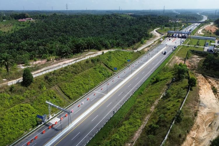 Hutama Karya  Teken Kerja Sama Integrasi Blu-E dalam Rangkaian Launching ETLE HUB
