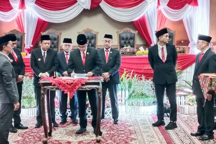 KUA-PPAS 2027 Disepakati, Bupati Muaro Jambi Tekankan Penguatan Fiskal dan Pembangunan