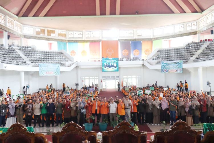 1.077 Mahasiswa Baru Warnai PKKMB Faperta UNJA, Terbanyak Sepanjang Sejarah