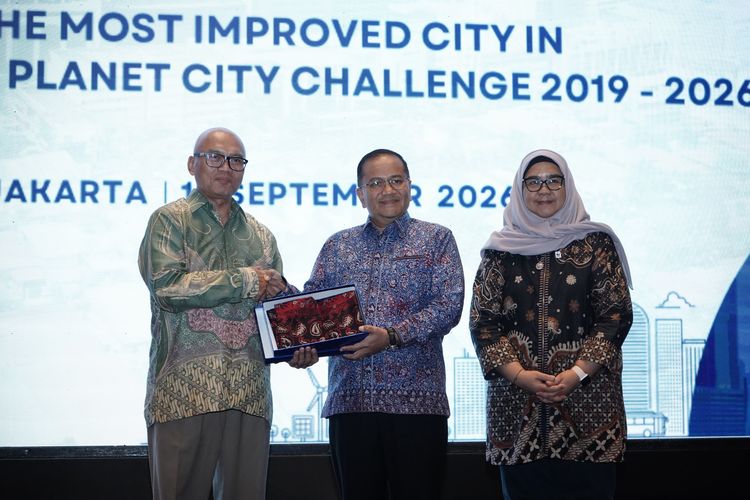 Kota Jambi Raih Penghargaan WWF sebagai The Most Improved City dalam One Planet City Challenge