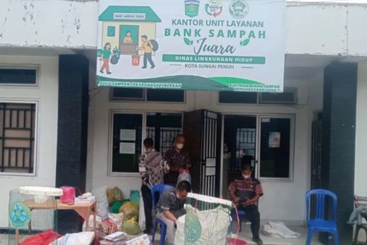 Bank Sampah DLH Sungai Penuh, Sampah Rumah Tangga Kini Bisa Ditukar Uang