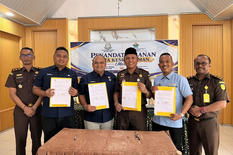 Harmoni Hukum dan Perkebunan! PTPN IV Regional IV (Kebun Batanghari dan Kebun Durian Luncuk) Mantapkan Sinergi lewat MoU bersama Kejari BatanghariBata