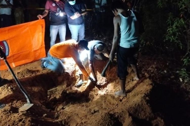 Anjing Gali Tanah, Warga Batang Hari Temukan Tulang Manusia yang Terkubur