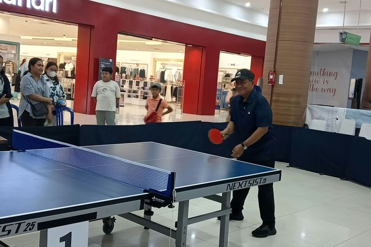Maulana Buka Kejuaraan Tenis Meja di Jambi, 200 Atlet SD-SMP Unjuk Kemampuan