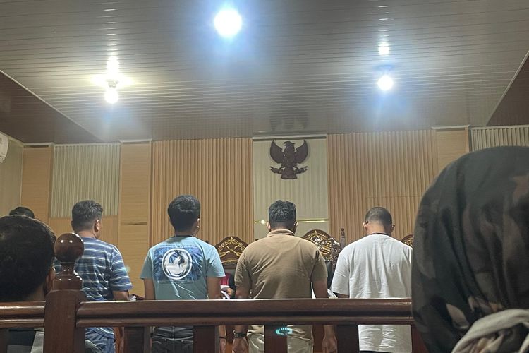 Saksi Ungkap Transfer Uang ke Revanda: Sidang Perkara 536 Butir Ekstasi, Dua Terdakwa Beda Keterangan
