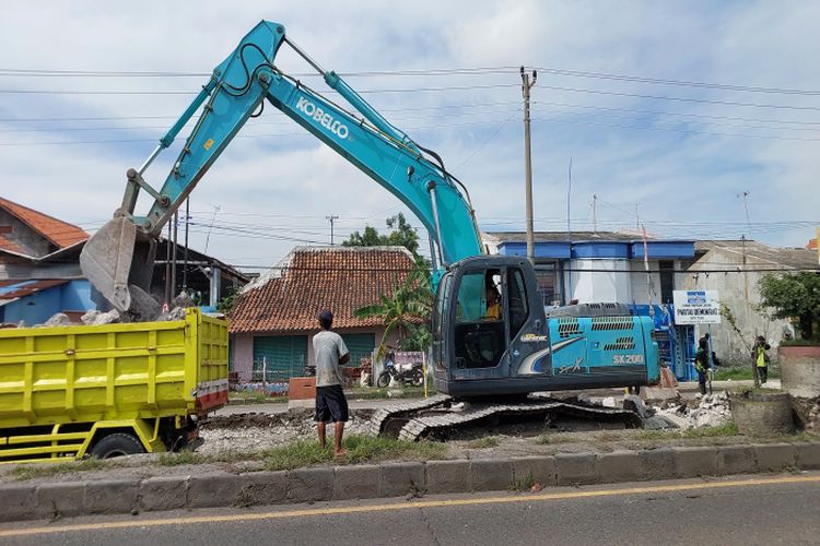 Jelang Musim Mudik Lebaran 2024, Kementerian PUPR Lakukan Perbaikan Pembetonan Jalan Lingkar Utara Kota Tegal Senilai Rp 19 Miliar 