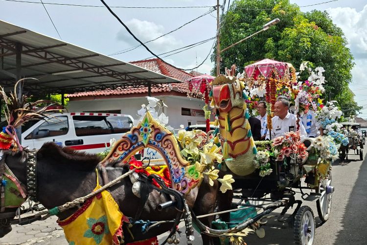 Tak Lazim tapi Berkesan, DPUPR Kota Tegal Antar Pejabat Mutasi dan Promosi Naik Dokar