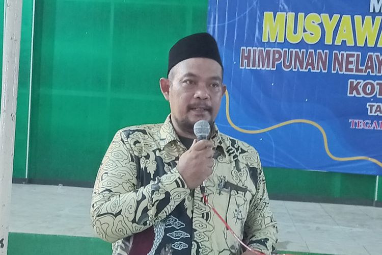 Cuaca Ekstrem Lumpuhkan Penangkapan Ikan, Nelayan Tegal Bertahan Tanpa Penghasilan
