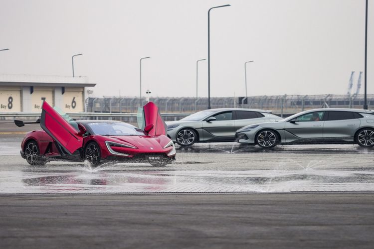 Sirkuit All-Terrain BYD Zhengzhou Menjadi Fasilitas Pengujian Kendaraan Listrik Paling Ekstrem di Dunia