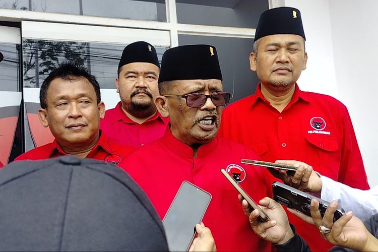 Nakhoda Baru PDI Perjuangan Brebes Cahrudin Redam Kegaduhan Politik Pasca Perombakan Struktur Pengurus Dewan Pimpinan