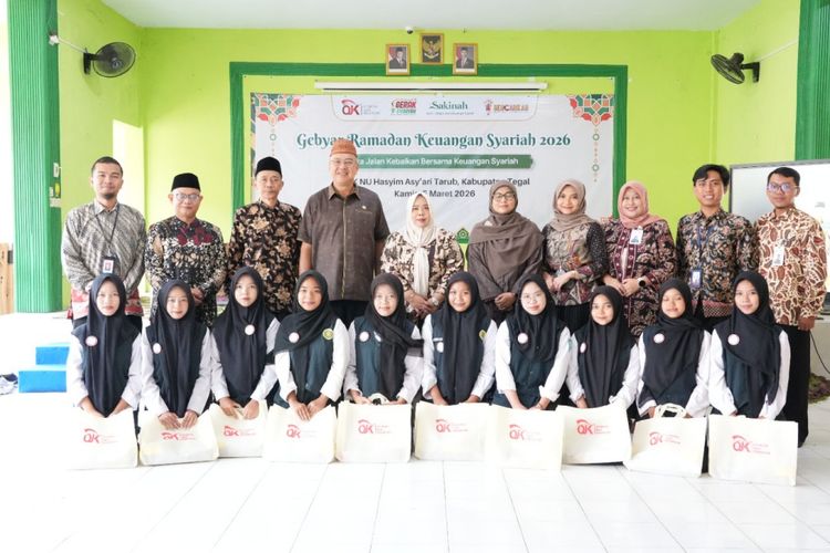 OJK Tegal Perkuat Literasi Keuangan Syariah Pelajar melalui Program SAKINAH di SMK Hasyim Asy’ari Tarub