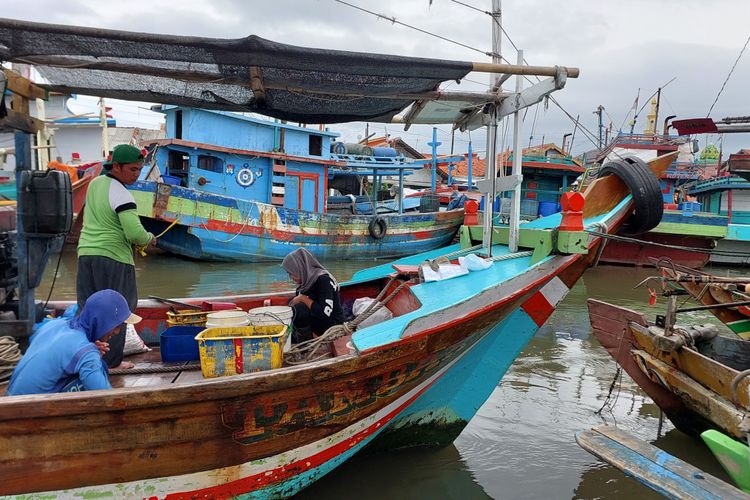 Kondisi Keuangan Dunia Kurang Baik Nelayan Berharap Harga Solar Tetap Mendapat Subsidi