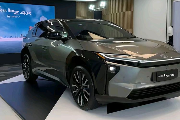 SUV Premium Toyota bZ4X Resmi Meluncur Dengan Harga Kompetitif Dan Performa Mesin Responsif