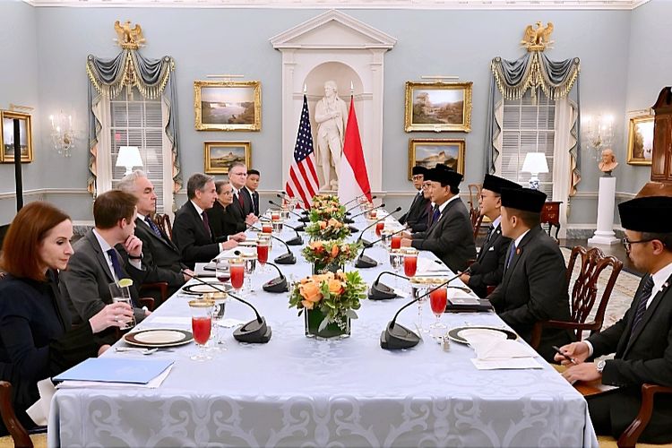 Prabowo Subianto Makan Malam dengan Menlu AS Antony Blinken Bahas 75 Tahun Kerjasama Hingga Solusi Konflik Palestina
