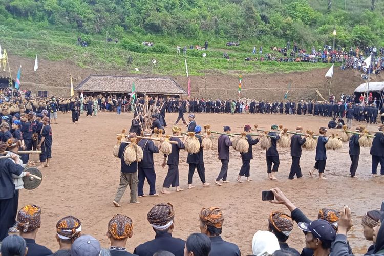 Jejak Leluhur di Bumi Sunda, Menguak Rahasia Kasepuhan Ciptagelar