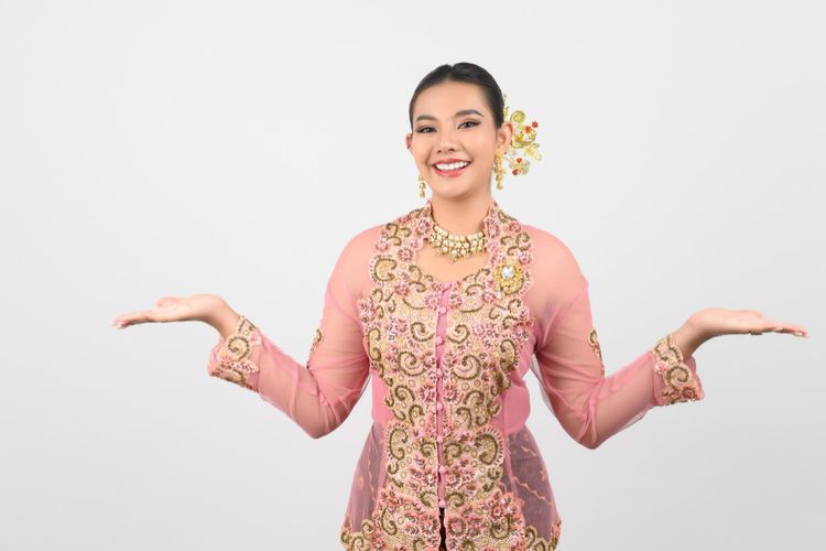 Keanggunan Kebaya Simbol Perempuan Indonesia dan Identitas Bangsa