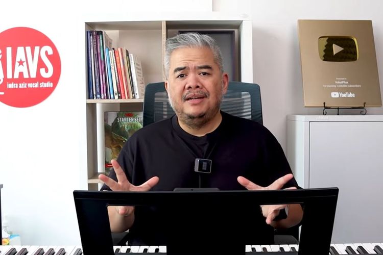 5 Cara Menjaga Kesehatan Suara Ala Indra Aziz, Pemula Harus Tahu!