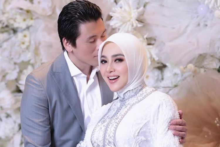 Dinikahi Pengusaha Kaya, Ini Deretan Artis Indonesia yang Hidup Bergelimang Harta