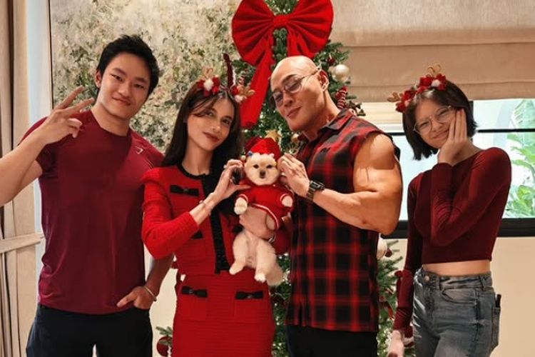 5 Daftar Artis Tanah Air yang Diketahui Adopsi Anak Angkat