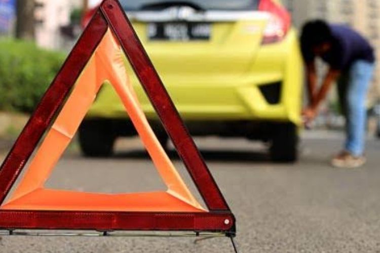 4 Solusi Cerdas Mengatasi Mobil Mogok di Tol dengan Mudah