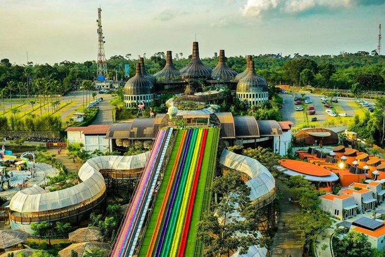 Jelajahi Keseruan Berlibur di Wisata Dusun Semilir Semarang