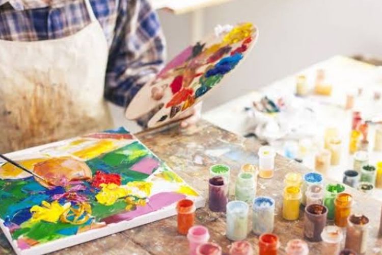Kreatif Tanpa Batas, Ini 5 Cara Melukis di Kanvas dengan Cat Akrilik