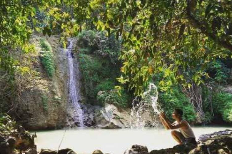 Liburan Murah Meriah di Air Terjun Gulingan: Kesegaran Alam yang Sejati