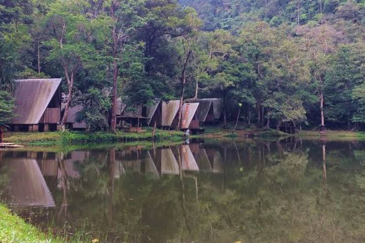 Keindahan Telaga Warna Puncak, Tempat Healing di Tengah Perkebunan Teh