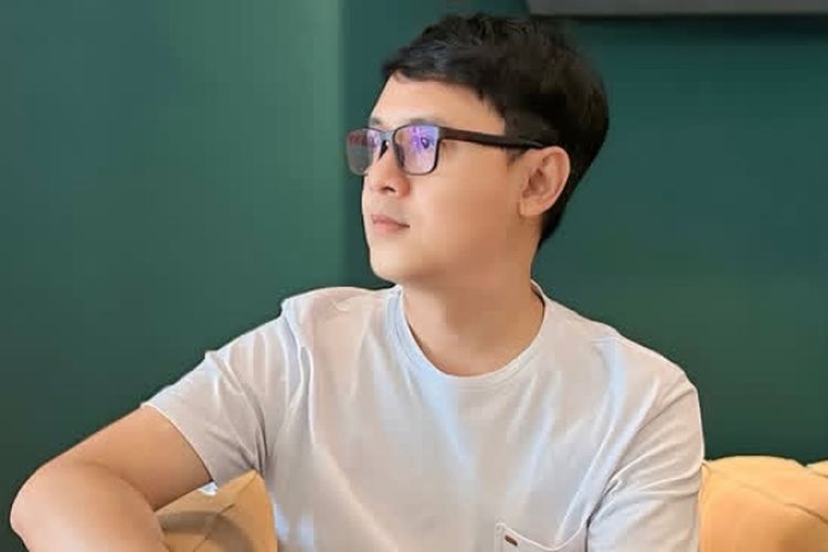 Mengenal Sosok Ari Bias, Pencipta Lagu yang Ribut dengan Agnez Mo