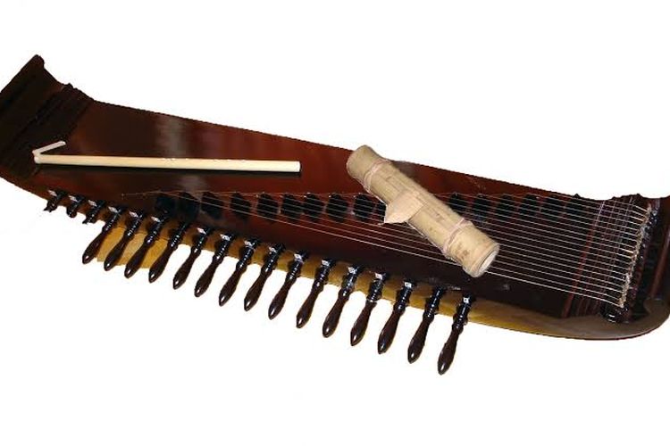 Mengenal Kecapi, Alat Musik Tradisional Sunda yang Harus Dipetik