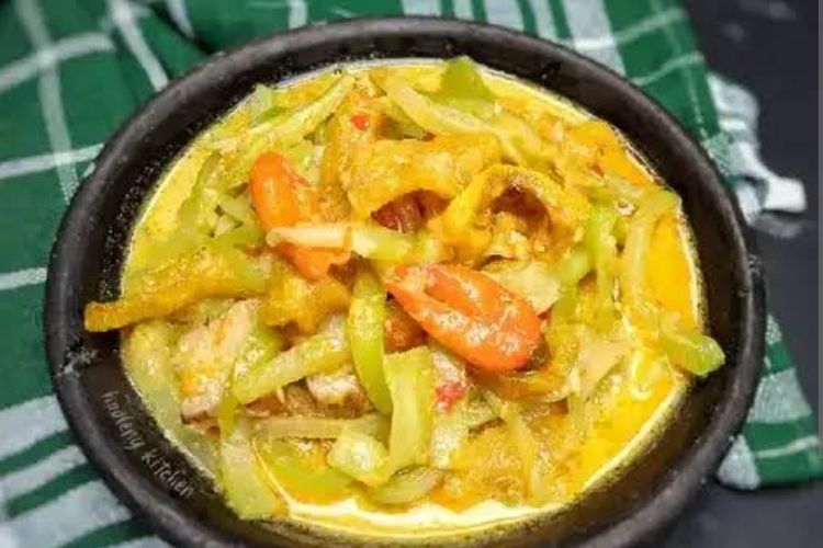 Masak Mudah Hari Ini: Resep Membuat Sayur Krecek yang Menggugah Selera