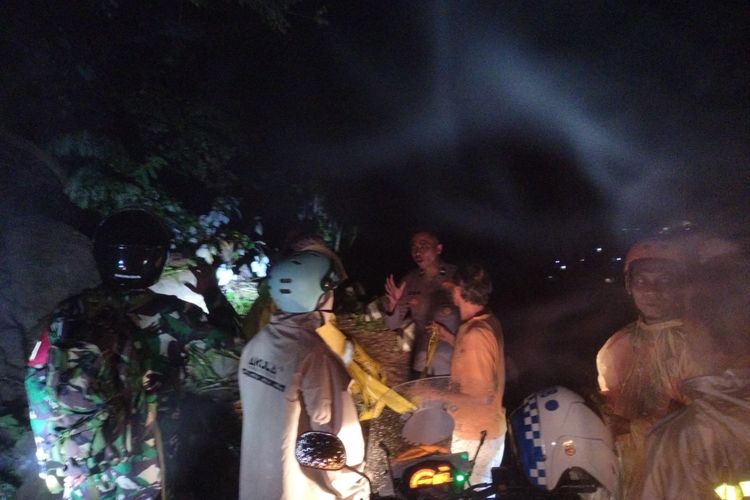 Tanah Longsor di Bungbulang Garut, Satu Rumah Tertimbun dan Satu Orang Meninggal